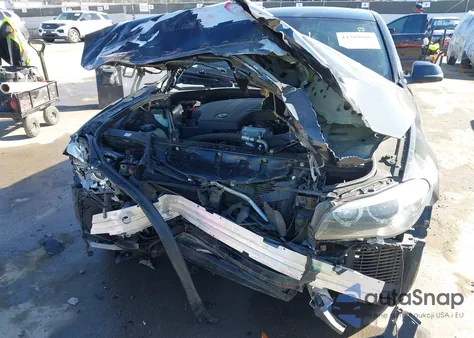 2016 BMW 528I z USA, uszkodzony, nr VIN WBA5A5C50GD526569